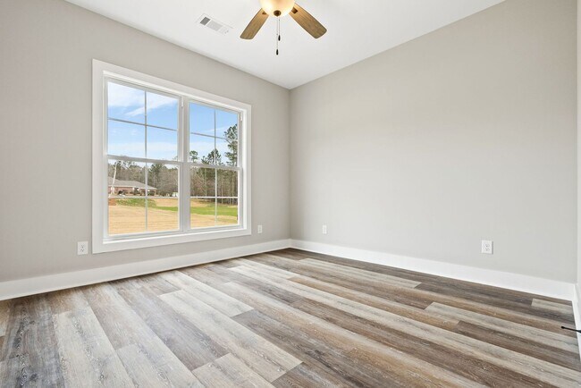 Building Photo - Spacious 4Br 235 Ba  open concept home with Private 2 Car garage