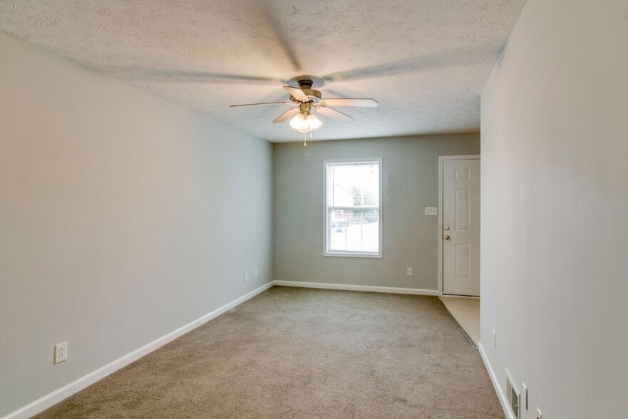 Building Photo - 809 Oak Arbor Ct