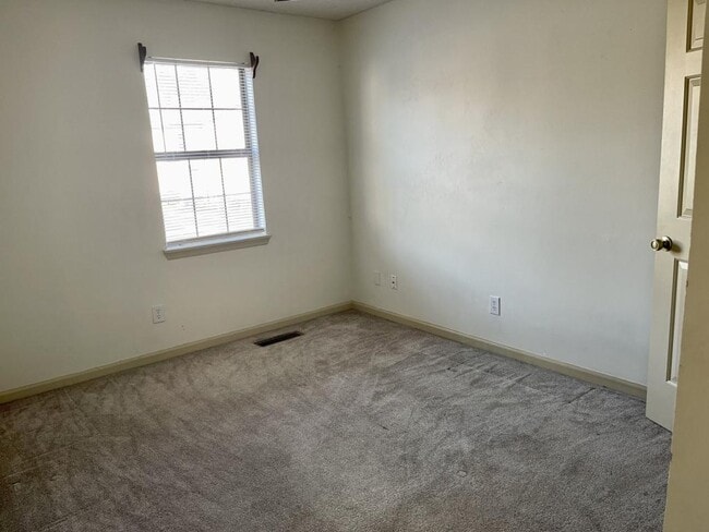 Building Photo - 113 Elizabeths Ct