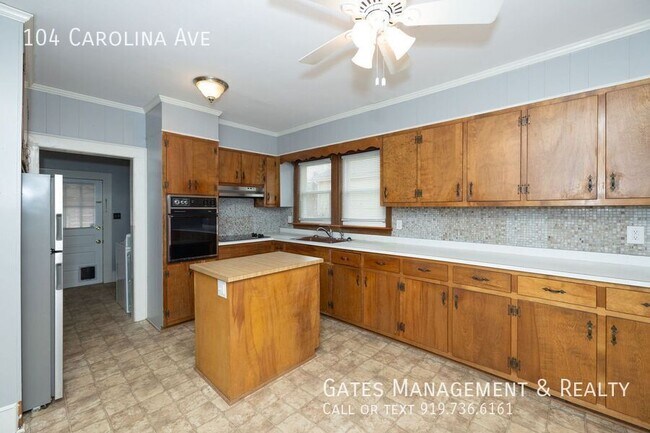 Building Photo - 104 Carolina Ave