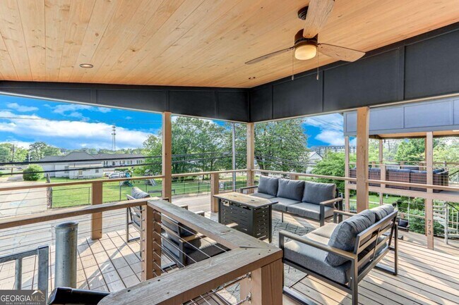 Building Photo - 775 Bradford St NW