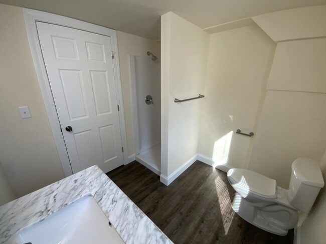 Building Photo - Toivola House Apartments LLC