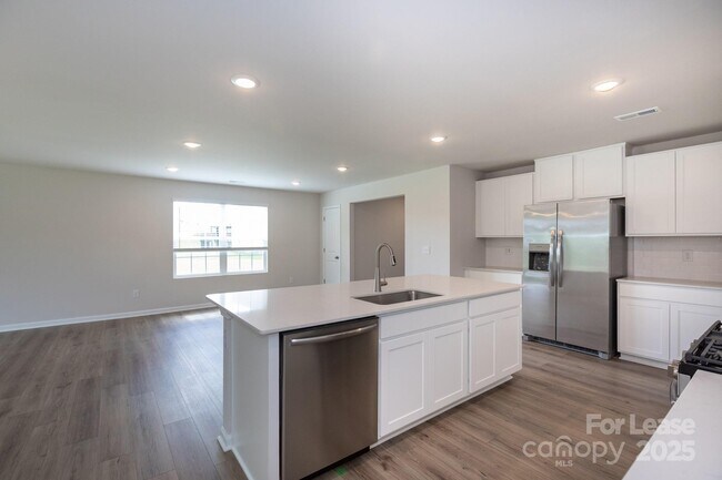 Building Photo - 10350 Chatham Run Ln