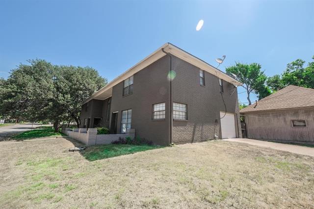 Building Photo - 5439 Pershing Ave