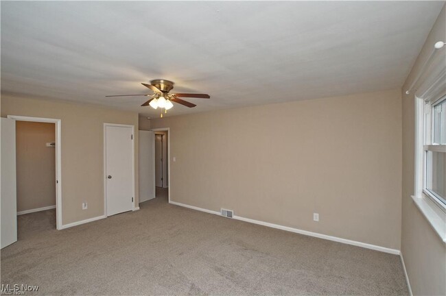 Building Photo - 4537 Birchwold Rd