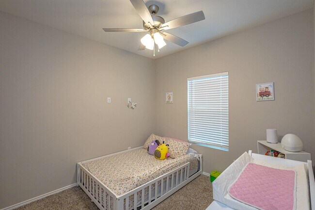 Building Photo - 5414 St Francis Dr