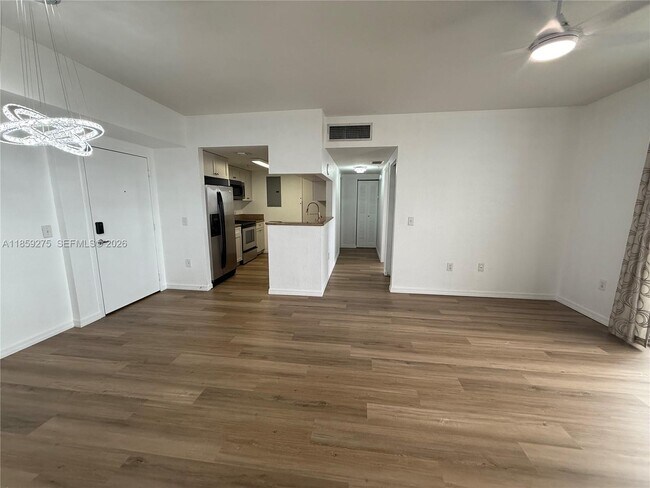 Building Photo - 36 NW 6th Ave