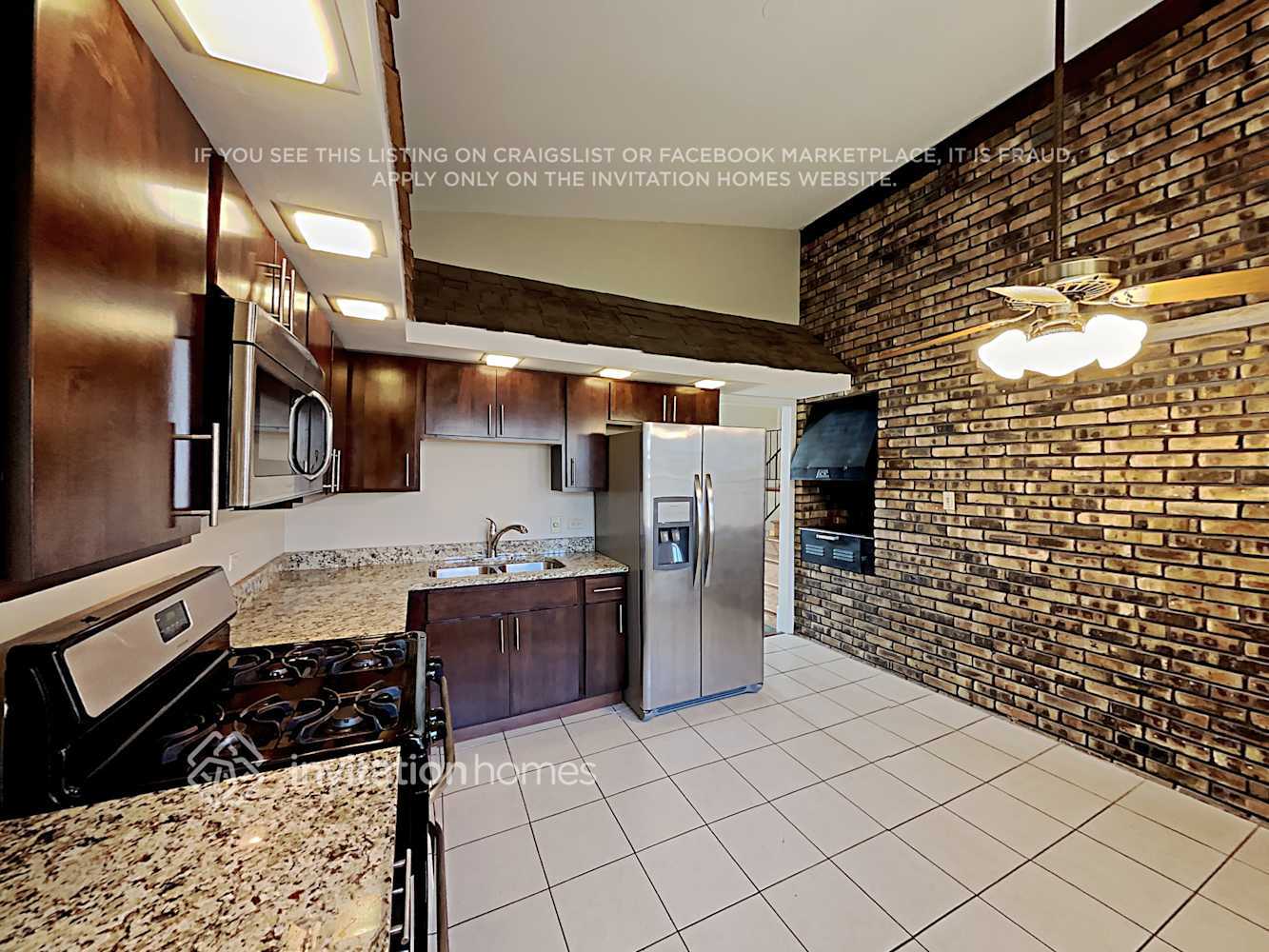 Building Photo - 6031 W 129th St