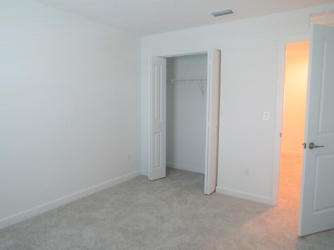 Building Photo - 4332 Pond Lily Ln