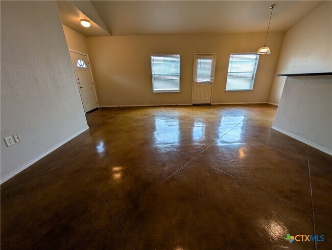 Building Photo - 229 Anne Louise Dr