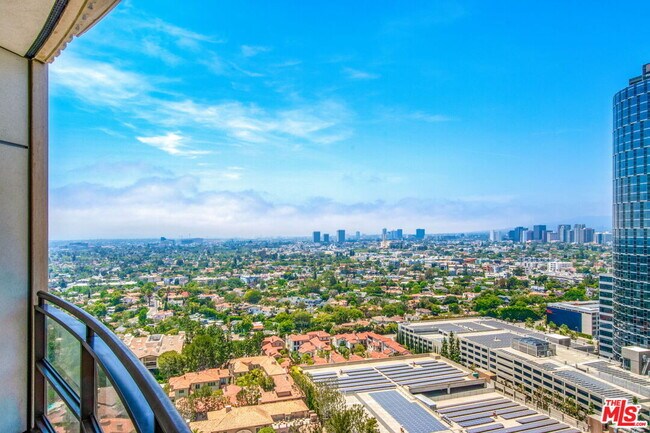 Building Photo - 1 W Century Dr