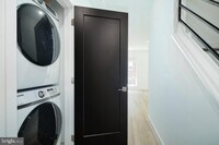 Building Photo - 930 N 2nd St