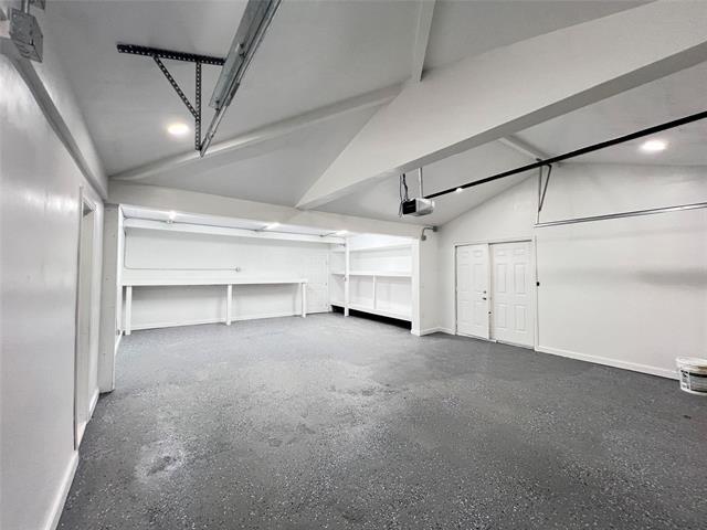 Building Photo - 208 Shelmar Dr