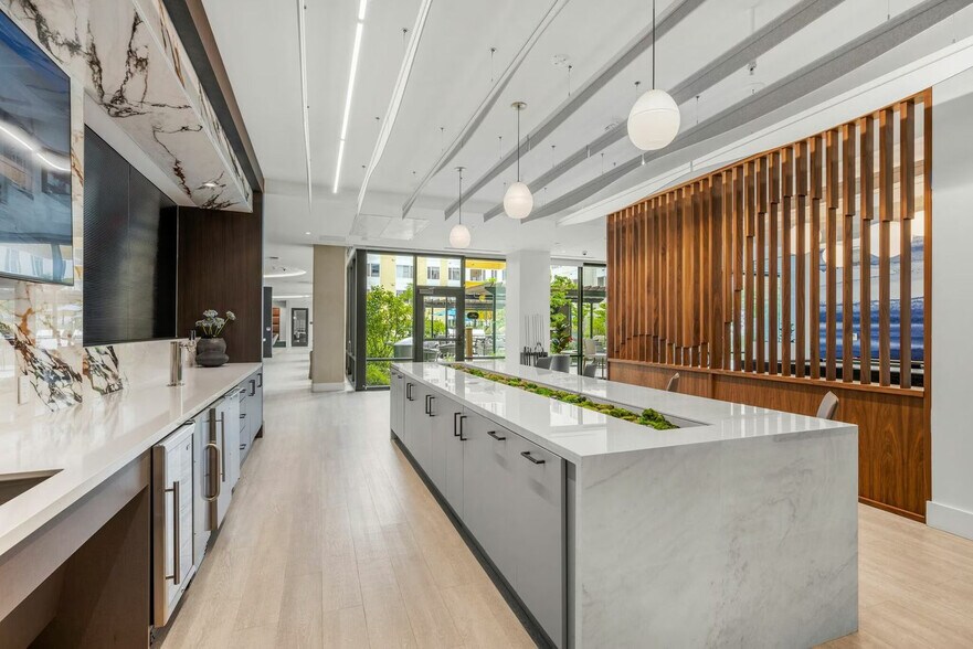 Building Photo - 102 Mill Rd