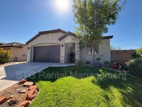 Building Photo - 2370 E White Horse Dr