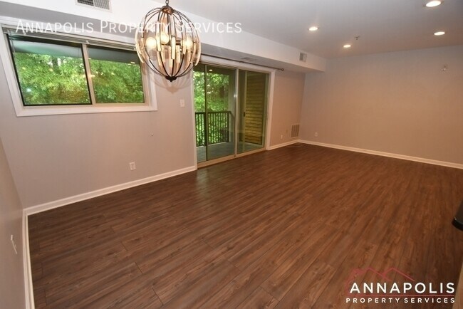 Building Photo - 1101 Primrose Ct