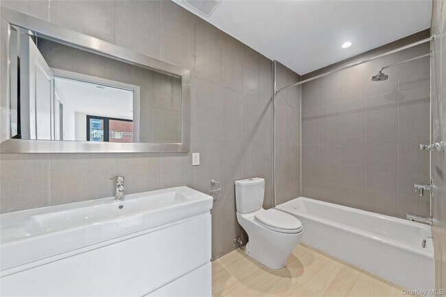 Building Photo - 109-09 15th Ave