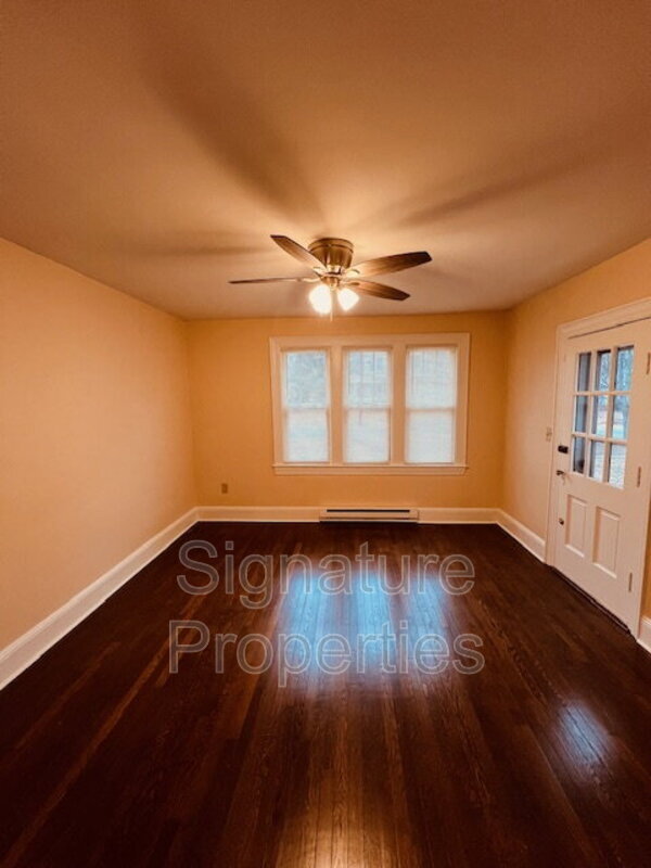 Building Photo - 204 Battery Pl