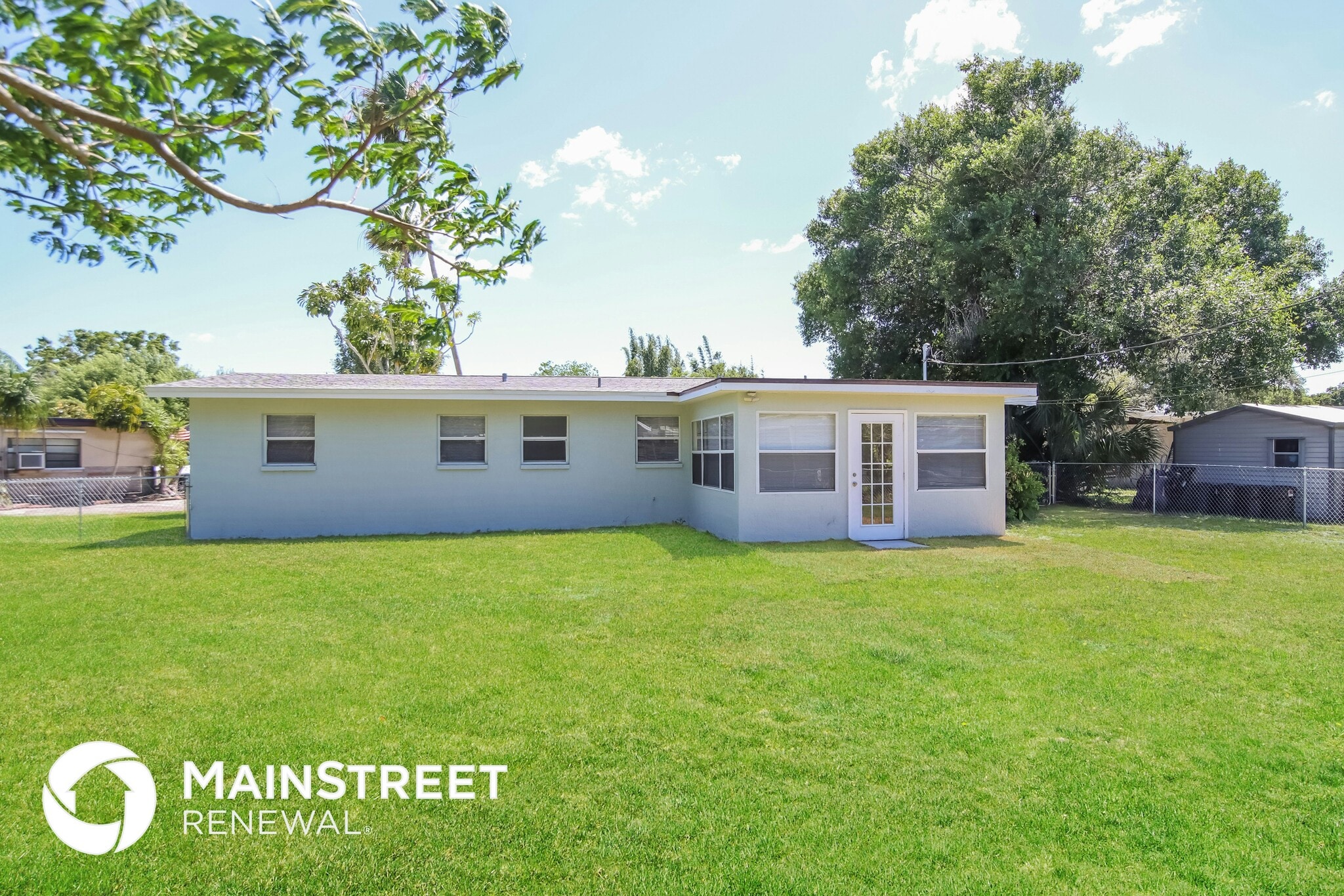 Building Photo - 1286 Hollywood Dr