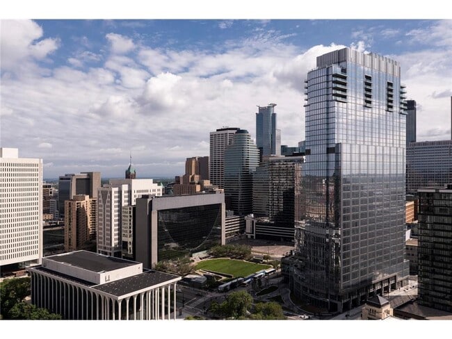 Building Photo - 255 Hennepin Ave