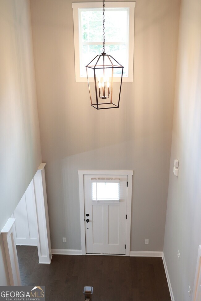 Building Photo - 135 Jessica Ct