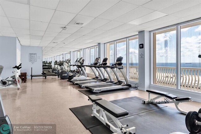 Building Photo - 4020 Galt Ocean Dr