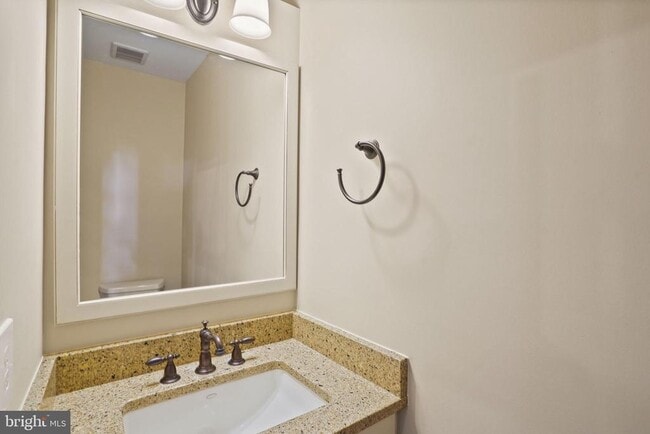 Building Photo - 3915 Green Look Ct
