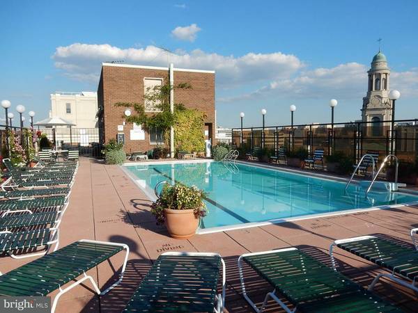 Building Photo - 1420 N St NW