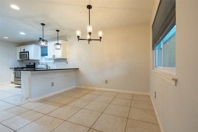 Building Photo - 3614 Doherty Pl