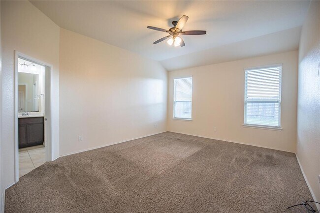 Building Photo - 23719 San Barria Dr