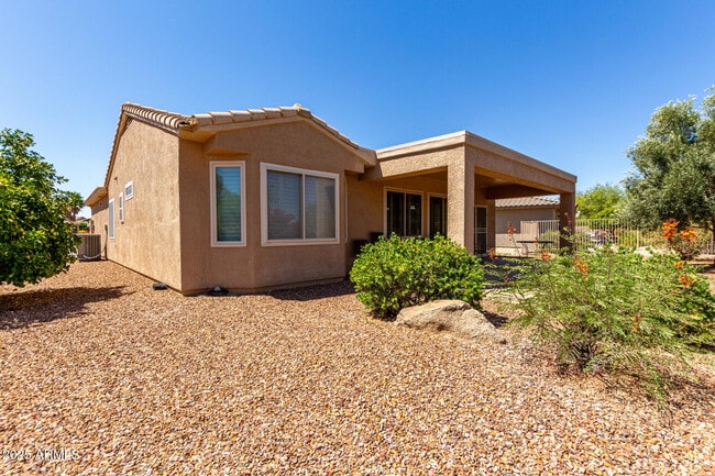 Building Photo - 15027 W Home Run Dr