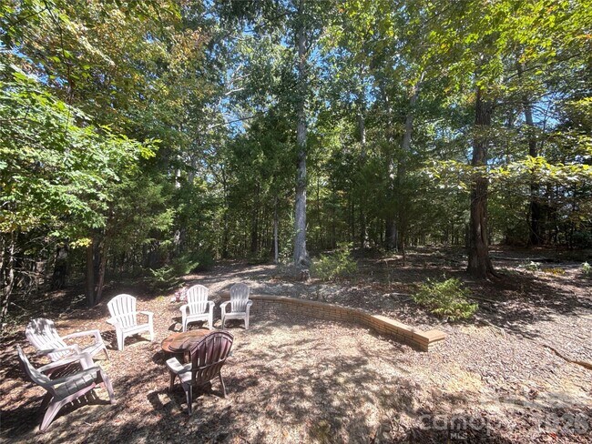Building Photo - 2413 Merryvale Way