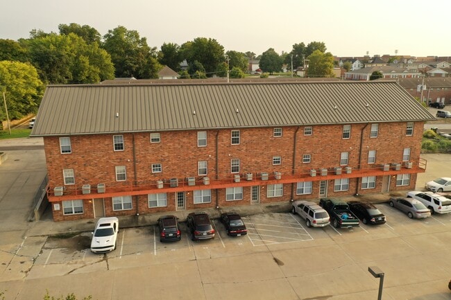 Building Photo - 109 Commercial St