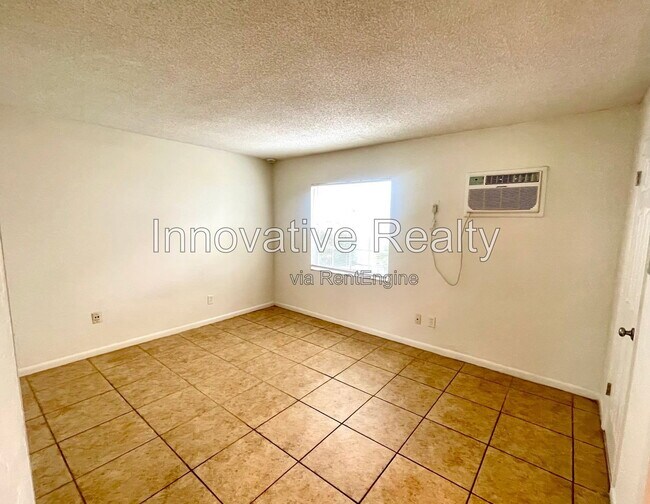 Building Photo - 5232 Davisson Ave
