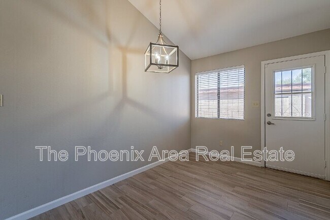 Building Photo - 5714 N 68th Ave