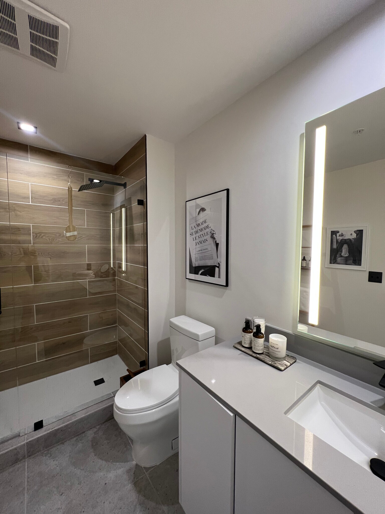 Building Photo - 160 NW 27th St