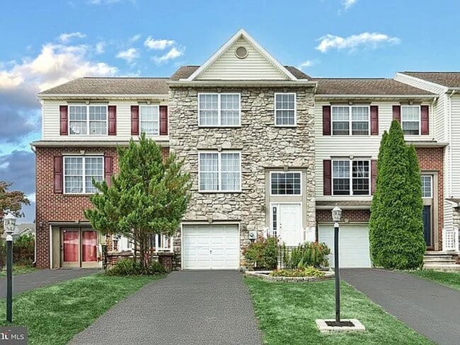 Building Photo - 1193 Ledge Dr