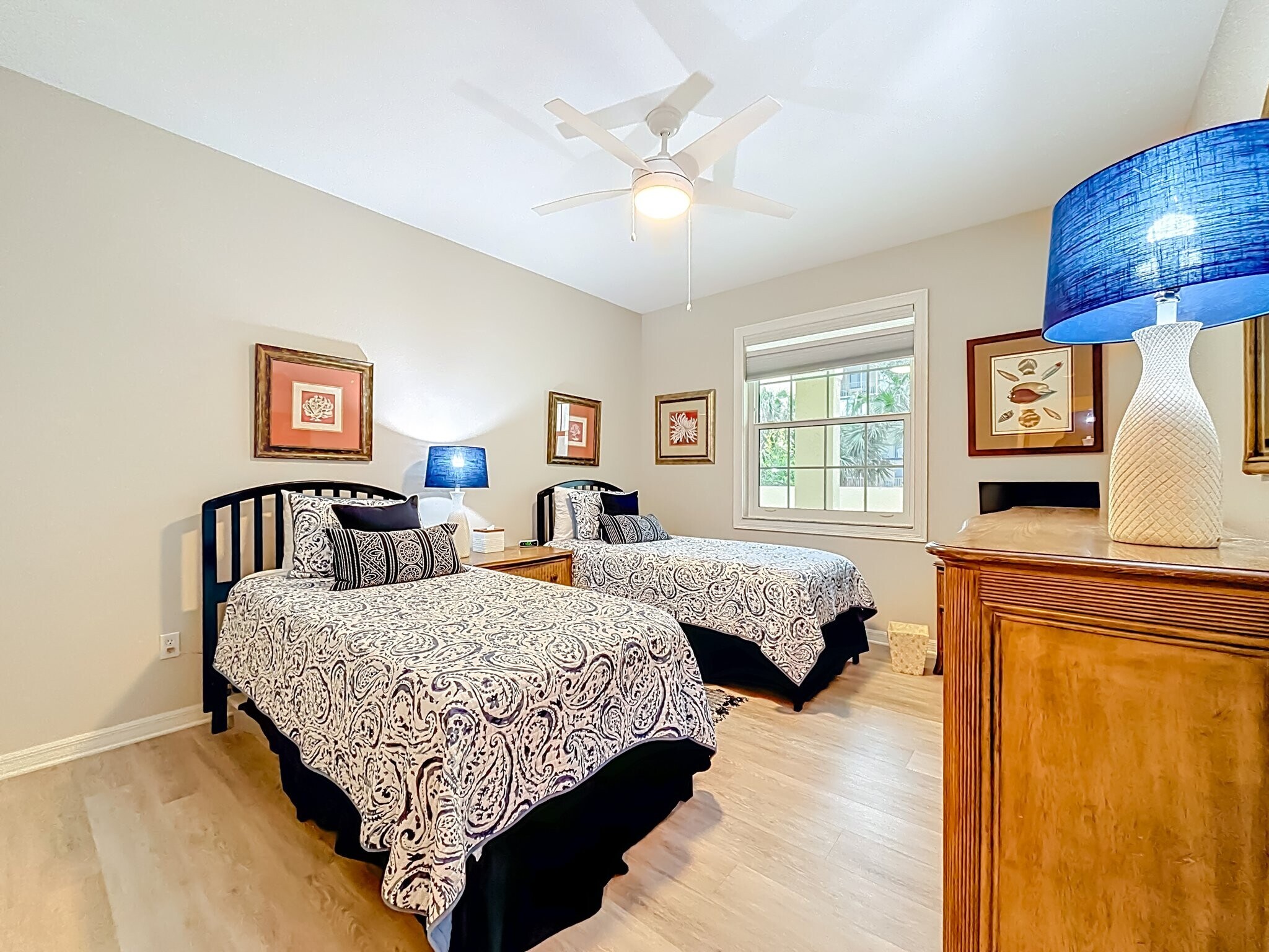 Building Photo - 960 Cooper St