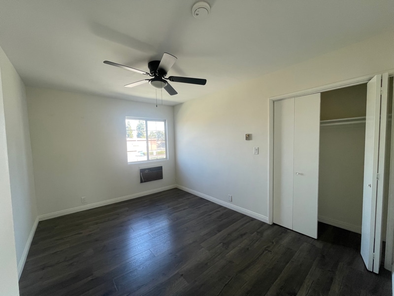 Building Photo - 9506 Ramona St