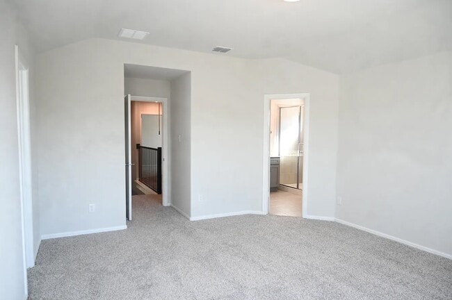 Building Photo - 1012 Portina Dr