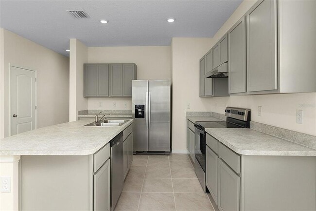 Building Photo - 2206 Tay Wes Dr