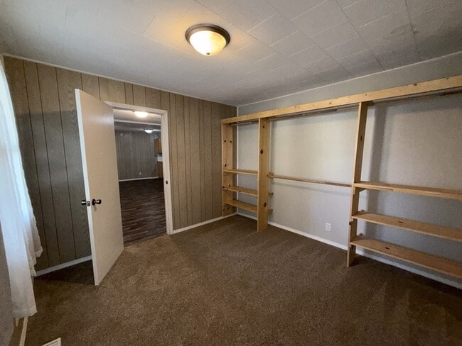 Building Photo - 23 E Brown St