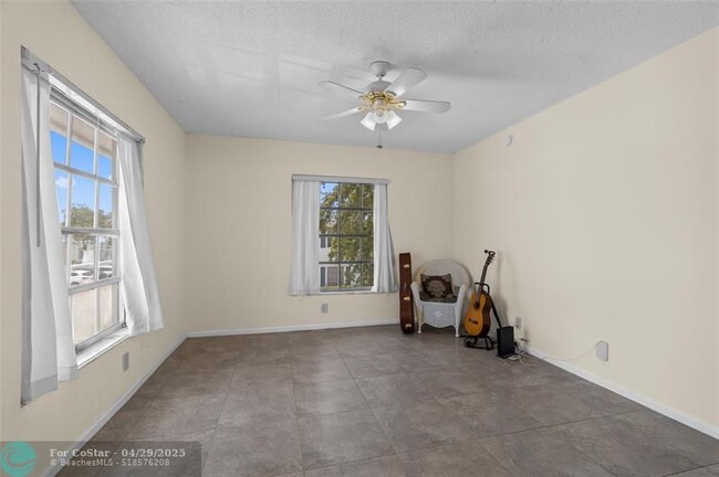 Building Photo - 2180 NE 67th St