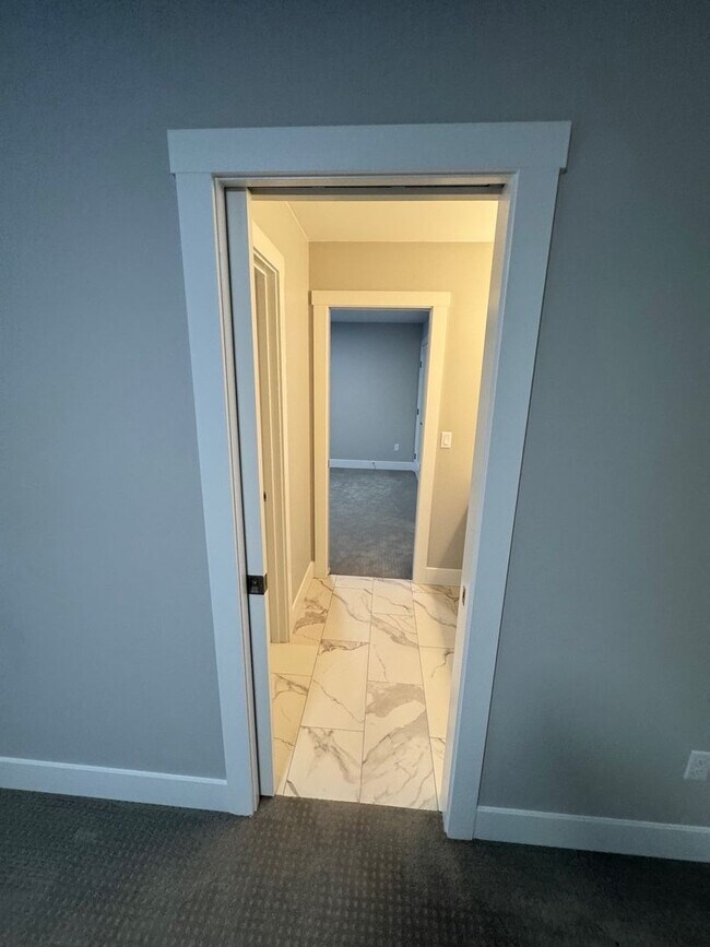 Building Photo - Beautiful 4 Bedroom Home in Desirable Wasilla Neighborhood!