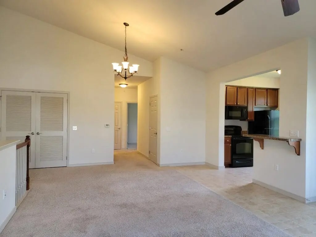 Building Photo - 2028 Shady Oak Dr