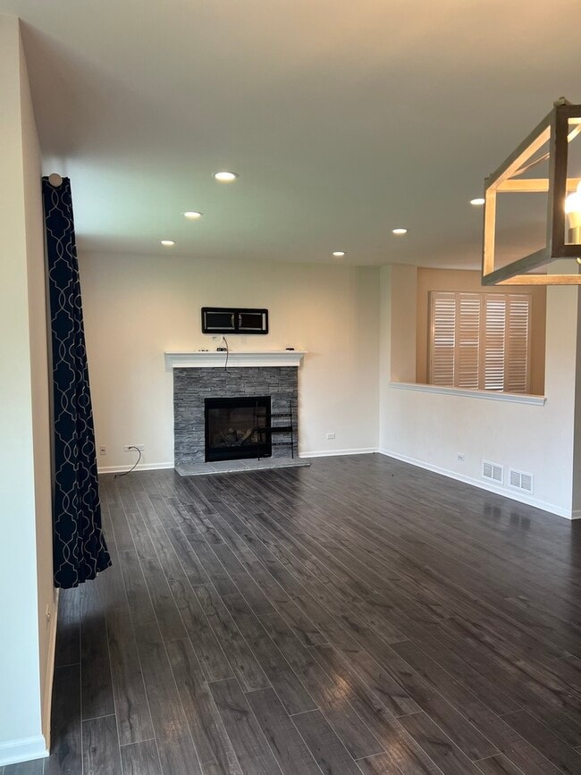 Building Photo - 654 Otter Way