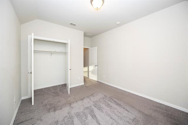 Building Photo - 1024 Mufasa Ln