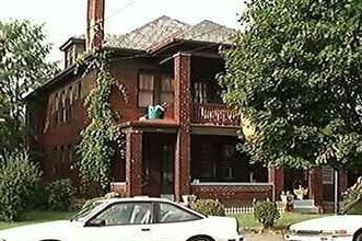 Building Photo - 4007 California Ave