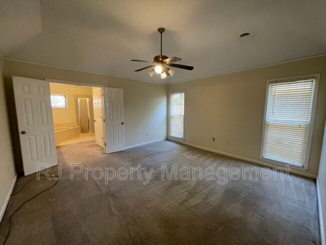 Building Photo - 5019 Horizon Cove