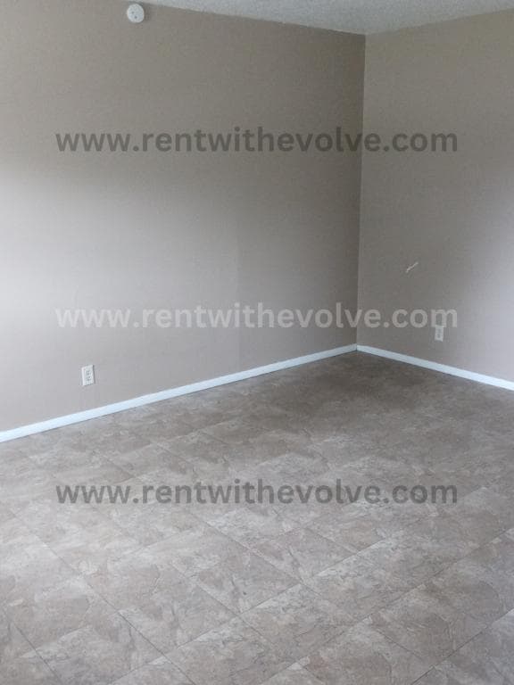 Building Photo - 205 S 2nd St